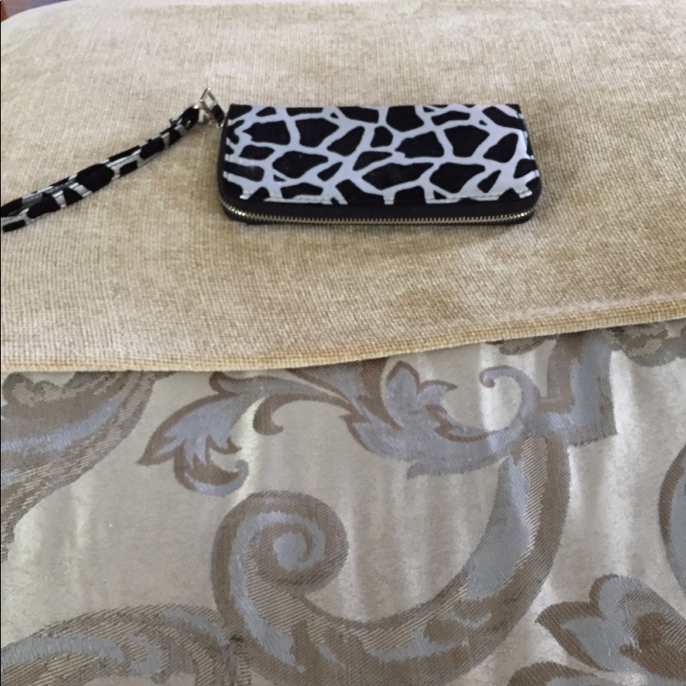 Wallet - Picture 2 of 3
